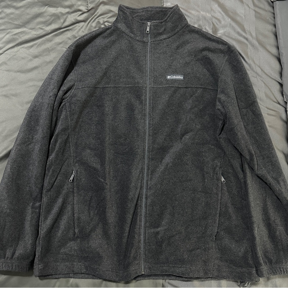Columbia light jacket. 2XL